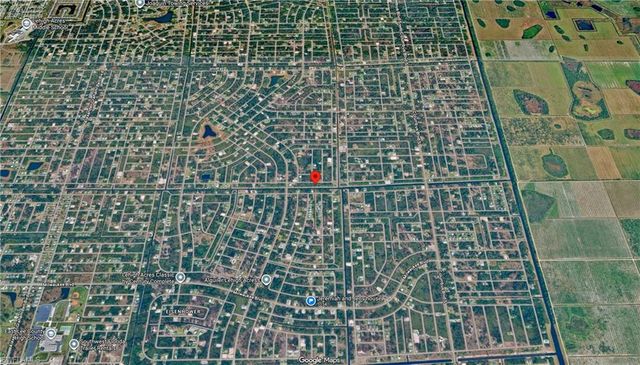 1018 Lakeside DR, Lehigh Acres, FL 33974