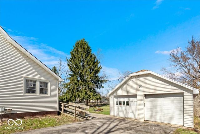 206 E Main Street, New Market, IN 47965