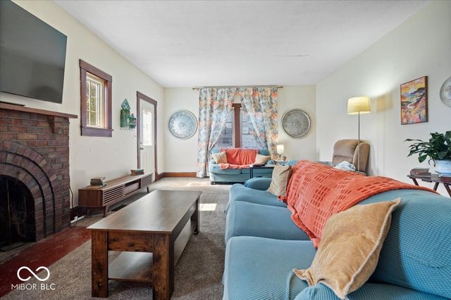 206 E Main Street, New Market, IN 47965