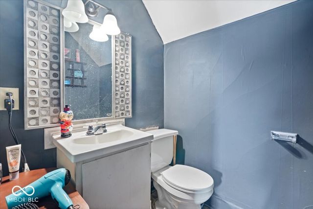 206 E Main Street, New Market, IN 47965