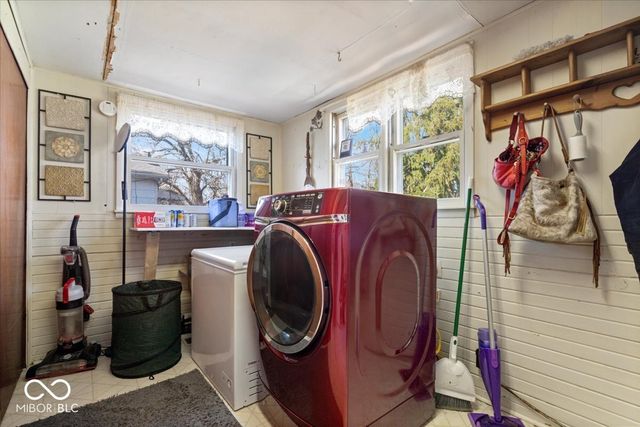 206 E Main Street, New Market, IN 47965