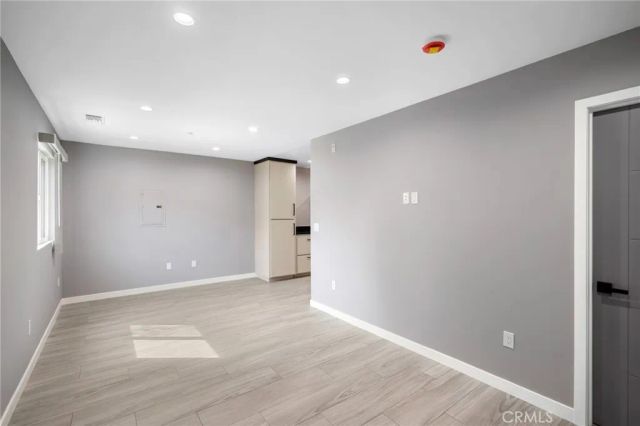 1361 Alameda Avenue A, Glendale, CA 91201