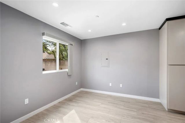 1361 Alameda Avenue A, Glendale, CA 91201