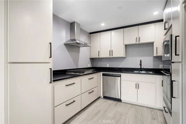 1361 Alameda Avenue A, Glendale, CA 91201