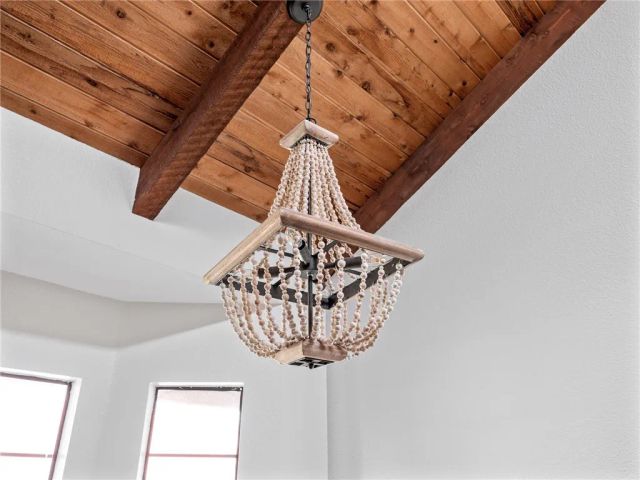 19183 Elm Dr, Apple Valley, CA 92308