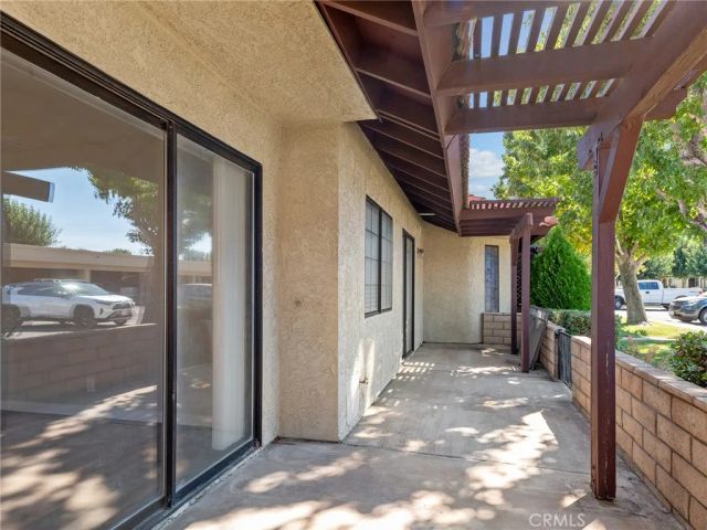 19183 Elm Dr, Apple Valley, CA 92308