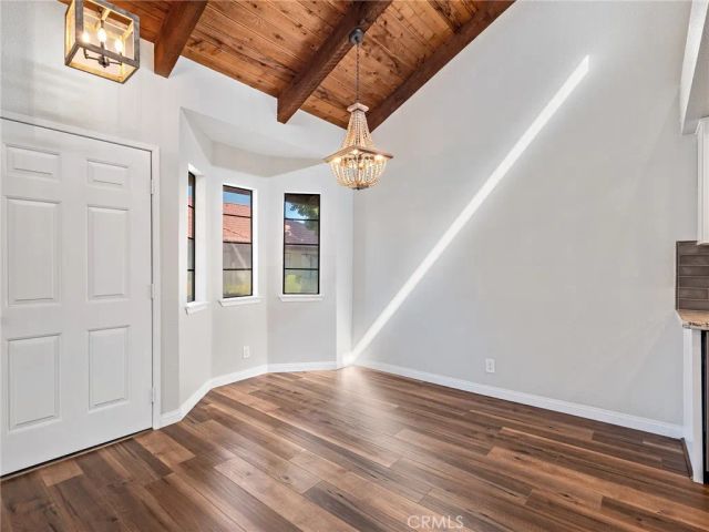 19183 Elm Dr, Apple Valley, CA 92308