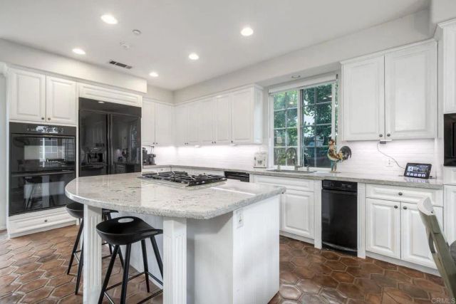 688 Cypress Hills Drive, Encinitas, CA 92024