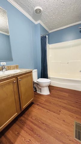 1171 Flat Lick Road, London, KY 40744