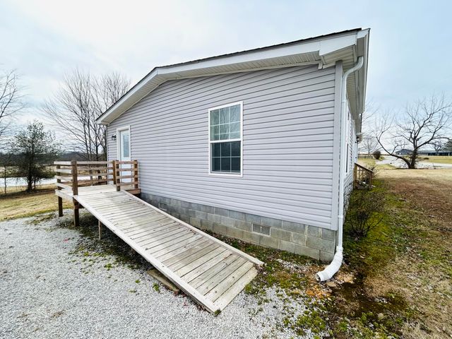 1171 Flat Lick Road, London, KY 40744