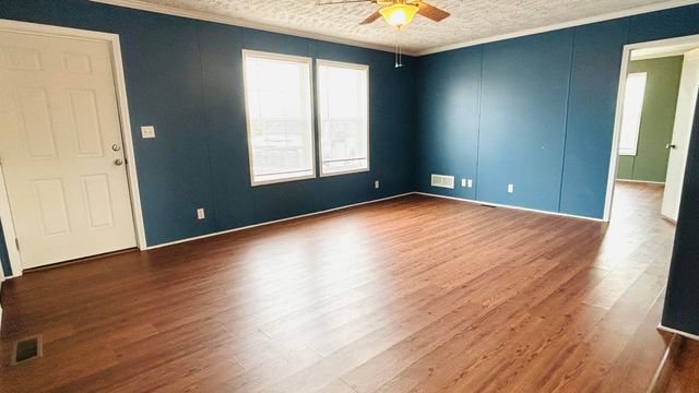 1171 Flat Lick Road, London, KY 40744