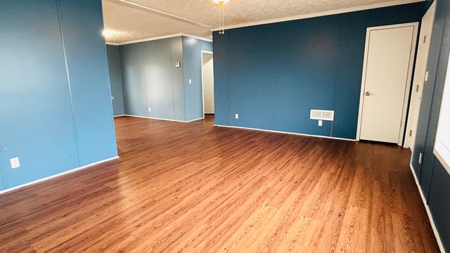 1171 Flat Lick Road, London, KY 40744