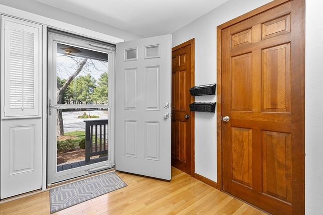 63 Bayberry Cmn 63, Franklin, MA 02038