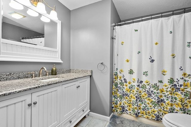 63 Bayberry Cmn 63, Franklin, MA 02038