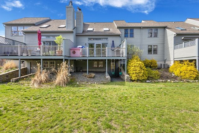 63 Bayberry Cmn 63, Franklin, MA 02038