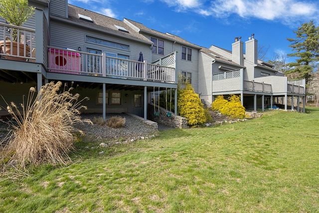 63 Bayberry Cmn 63, Franklin, MA 02038