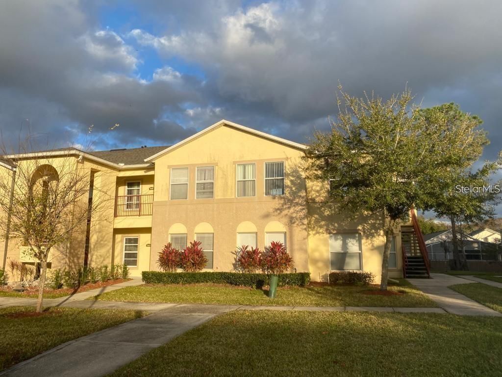 2866 CLUB CORTILE CIRCLE B, Kissimmee, FL 34746