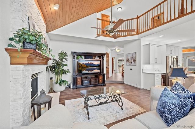 525 W Prestwick Way, Castle Rock, CO 80104