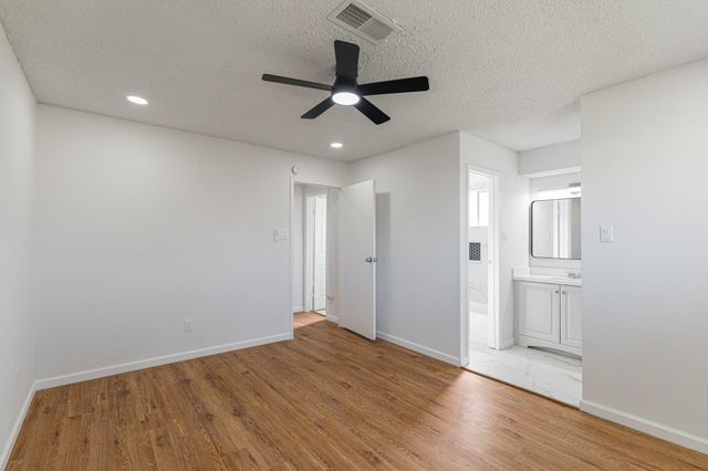 8706 Kirkmont Drive, Houston, TX 77089