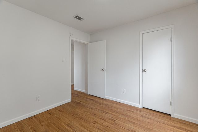 8706 Kirkmont Drive, Houston, TX 77089