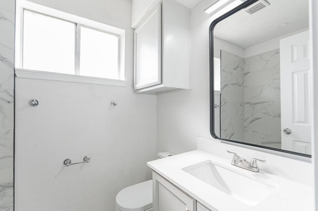 8706 Kirkmont Drive, Houston, TX 77089