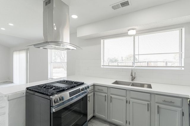 8706 Kirkmont Drive, Houston, TX 77089