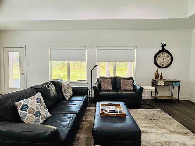 118 Wick Willow Road, Montgomery, TX 77356