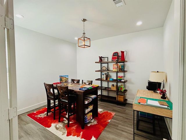 118 Wick Willow Road, Montgomery, TX 77356