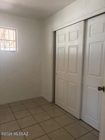 4602 E Calle Corta, Tucson, AZ 85712