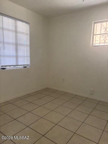 4602 E Calle Corta, Tucson, AZ 85712