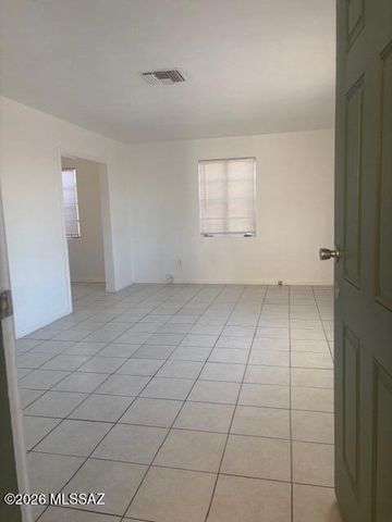 4602 E Calle Corta, Tucson, AZ 85712