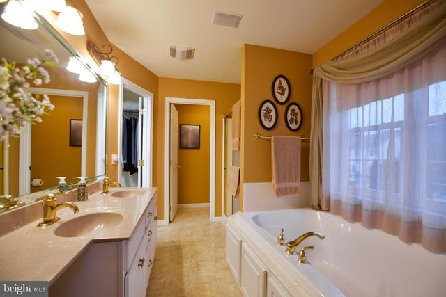 5840 ASPEN LN, Enola, PA 17025