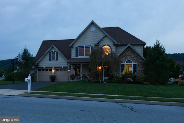 5840 ASPEN LN, Enola, PA 17025