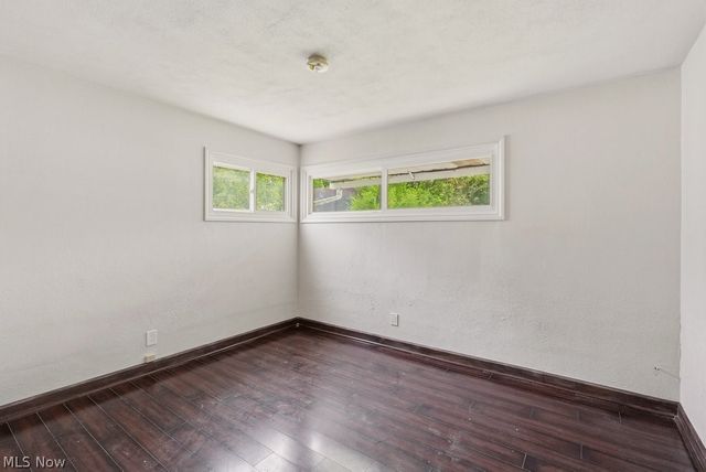 1637 Hanover Street, Cuyahoga Falls, OH 44221