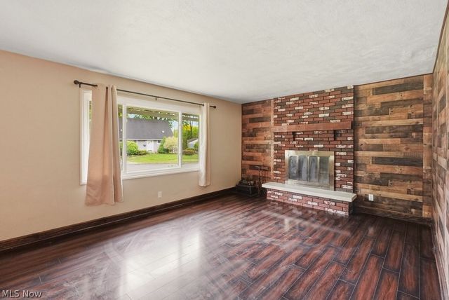 1637 Hanover Street, Cuyahoga Falls, OH 44221