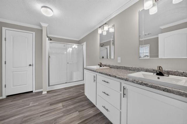 262 Riviera Drive, Lapeer, MI 48446