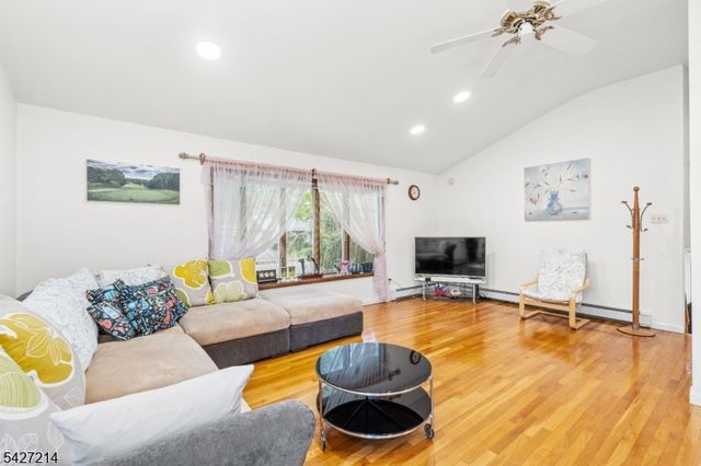 85 Redwood Rd, Springfield Twp., NJ 07081