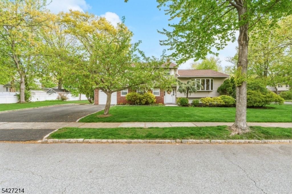 85 Redwood Rd, Springfield Twp., NJ 07081