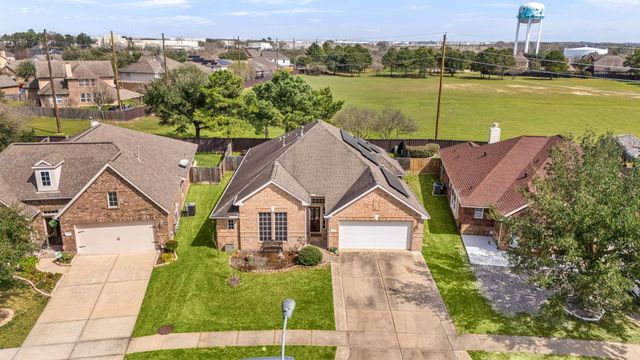 10022 Cedar Creek Court, Brookshire, TX 77423