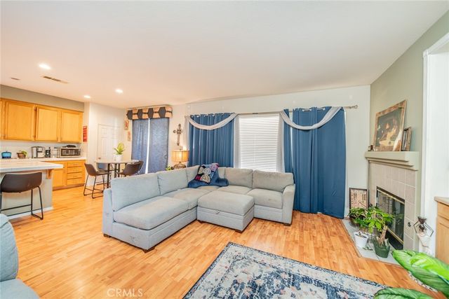 855 Browning Court, San Jacinto, CA 92583