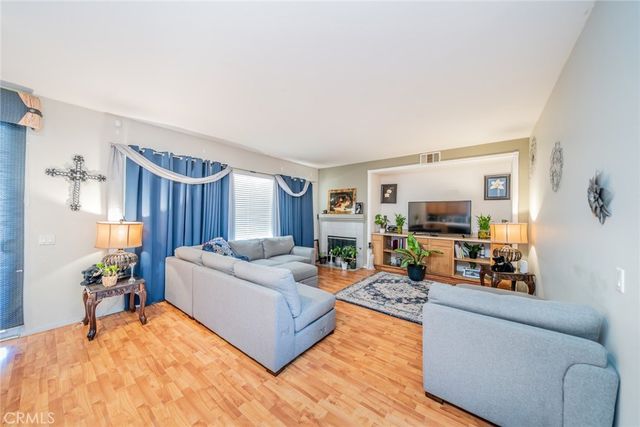 855 Browning Court, San Jacinto, CA 92583