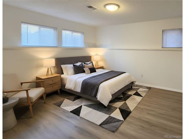 4650 S Akron St, Greenwood Village, CO 80111