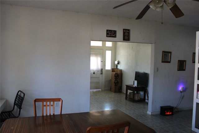 304 E Criddle Street, Waxahachie, TX 75165