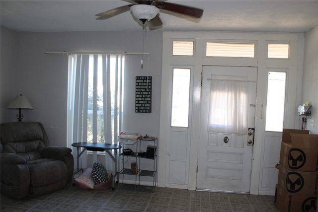 304 E Criddle Street, Waxahachie, TX 75165