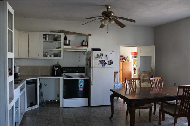 304 E Criddle Street, Waxahachie, TX 75165