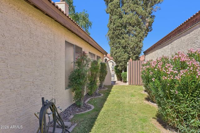 1927 E VELVET Drive, Tempe, AZ 85284