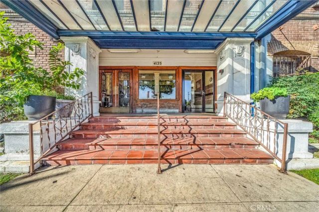 4125 S Figueroa Street 218, Los Angeles, CA 90037