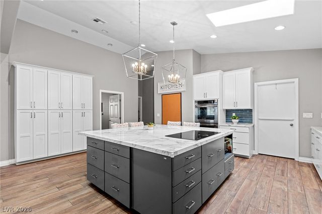 5703 Calverts Street, Las Vegas, NV 89130