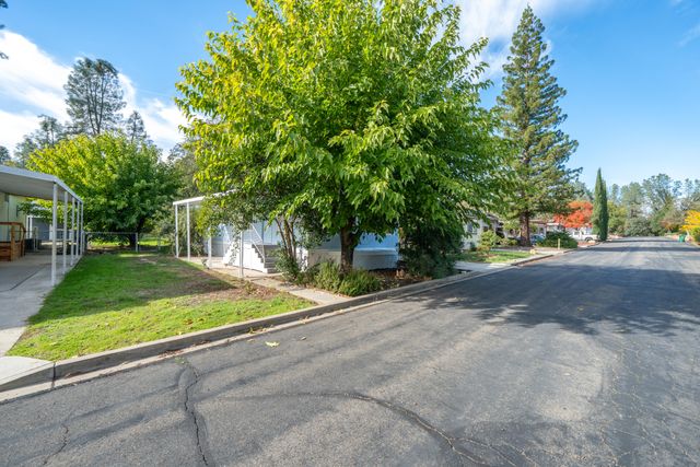 12415 Lake Boulevard, 19, Redding, CA 96003