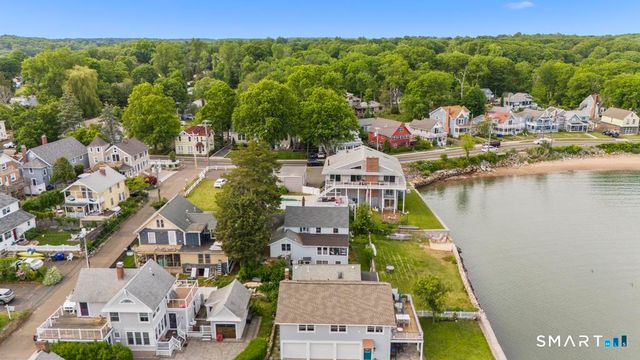 4 Little Bay Lane, Branford, CT 06405